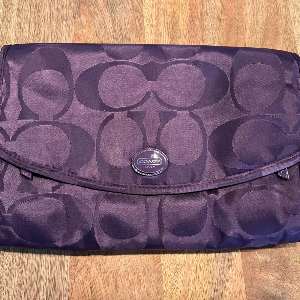 Coach hanging toilette holder travel organizer Royal purple